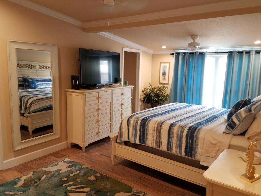 Bahamian Cottage - Heated Pool Walk To The Beach Cocoa Beach Exterior photo